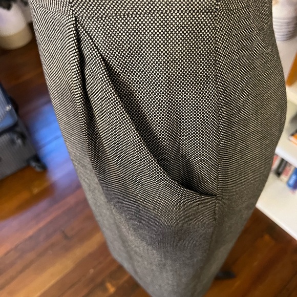 Jcrew dress with pockets and a slit in size 2 - Picture 5 of 8